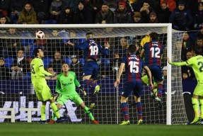 Kaiyun-西亚卡姆爆冷击败加拿大队，绝杀引爆全场！的简单介绍